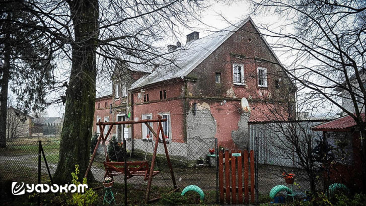 «Беспокойный» дом в Турза-Вельке, где проживает семья Покропских.