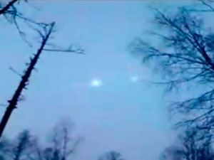 На видеозаписи можно увидеть два светящихся объекта, но точной привязки к событиям 1 марта пока нет