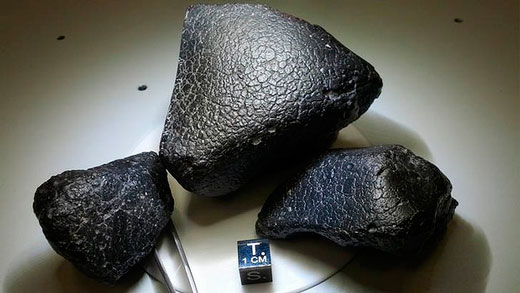 Марсианский метеорит "Чёрная красавица".