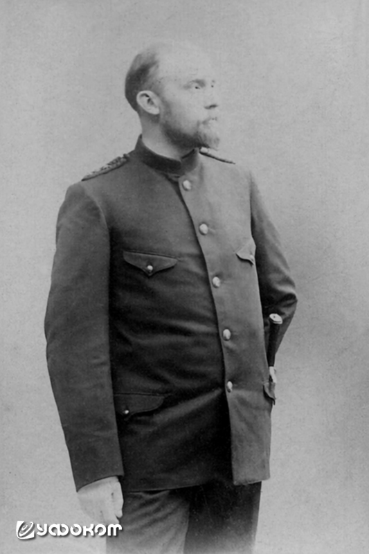 Фредрик Наукхофф на снимке фотоателье Германа Зандберга. Фредрик Наукхофф на снимке фотоателье Германа Зандберга.