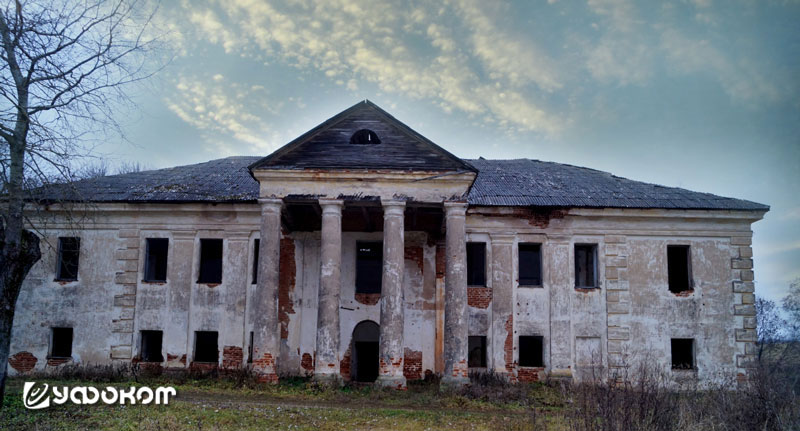 Усадебно-парковый ансамбль Рудницких Дедино). Фото автора.