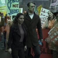 Кликни, чтобы узнать больше → Сериал Видоизмененный углерод