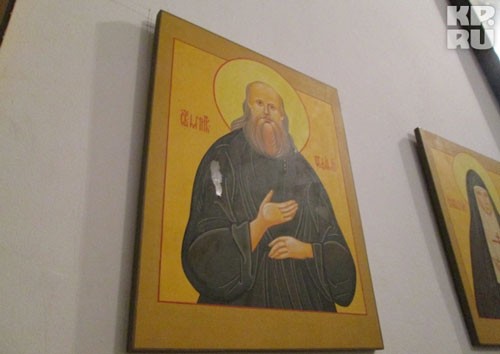 Мироточащие иконы в кафедральном соборе Сыктывкара.