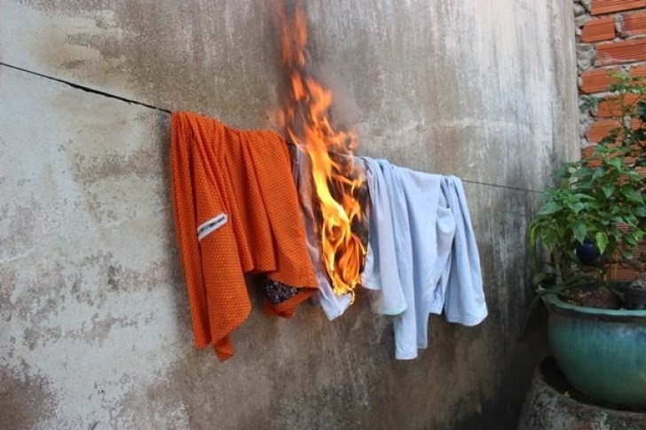 Рис. 1.2. Зафиксированное самовозгорание мокрой одежды (29 мая 2018 года, Ту Туа, Вьетнам).