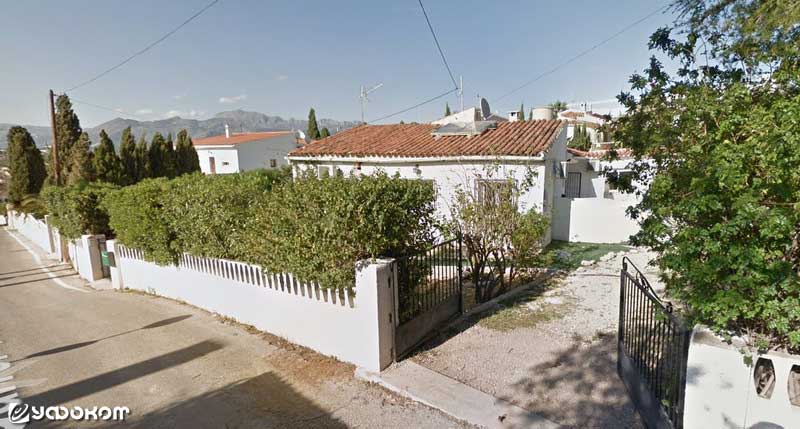 Рис. 2.5. Дом с «привидениями» в Альбире (фото из сервиса Google Maps).