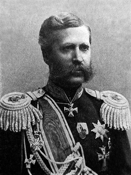 Эдуард Васильевич фон Аммондт (1832–1887) – генерал-майор русской императорской армии, с 1875 года и до смерти Тавастгусский губернатор. Из газетных публикаций фон Аммондт сделал вывод, что странные явления на ферме устраивали Ева Мартин и Эмма Линдроос и