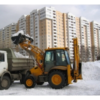 Вывоз снега в Москве. 