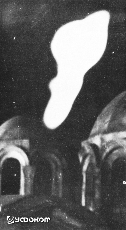 Увеличенный и осветленный фрагмент с «Девой Марией». 