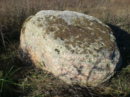 Камень сегодня (фото В. Акулова с южной стороны).