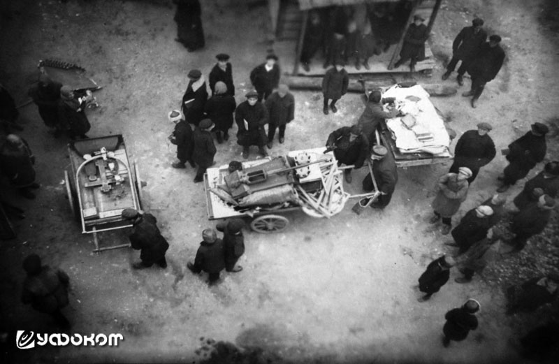 Вывоз церковного имущества. Фотофонд ГАСО. Вывоз церковного имущества. Фотофонд ГАСО.