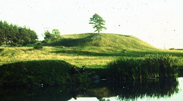 Камни на сакральных памятниках Беларуси