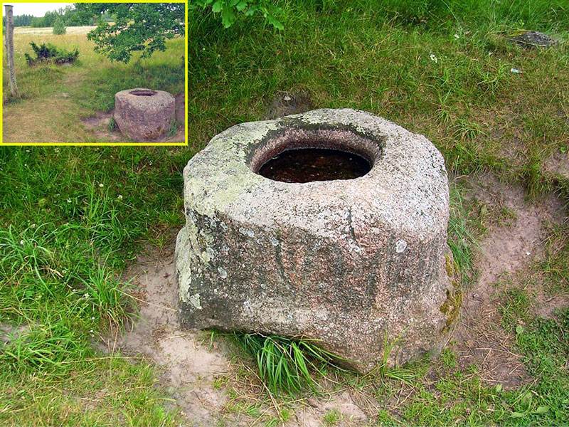 Улмальский жертвенный камень, Вентспилс, Латвия. Фото А. Редьки, 2016 год. Фото: www.abht.lv.